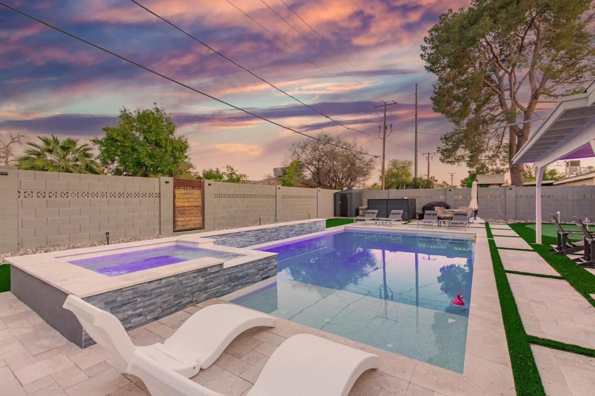 Sunsets On 11th By Avantstay Resort-style Pool Hot Tub Game Holiday home Phoenix
